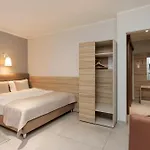 Hotel West - Airport Poznan