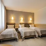 West - Airport Hotel 3*