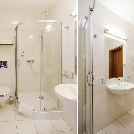 West - Airport Poznaň