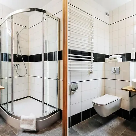 Hotel West - Airport