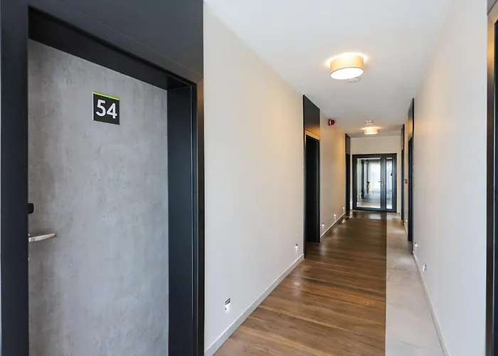 West - Airport Poznań