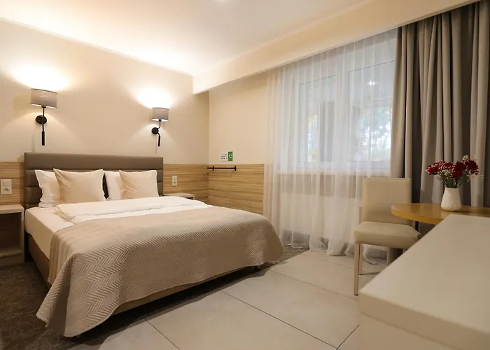 Hotell West - Airport