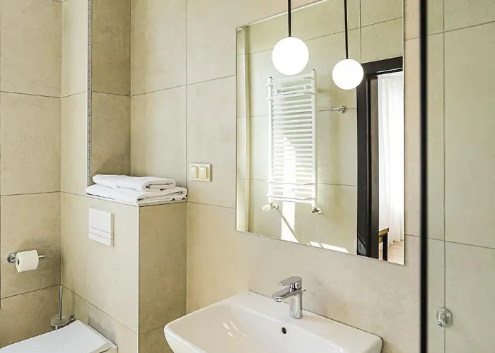 West - Airport Hotell Poznań